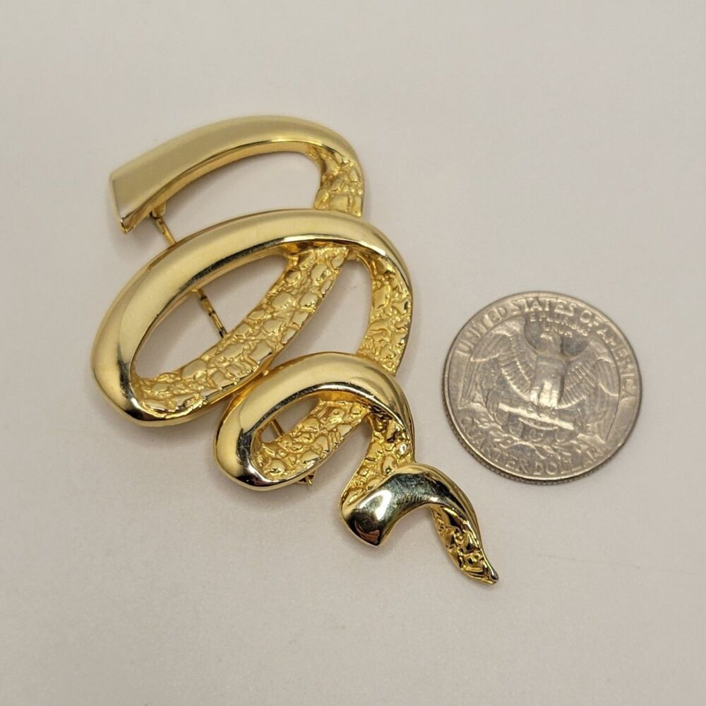 ▪︎JJ Brooch - Picture 2 of 6